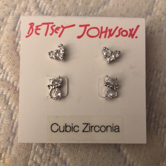 Betsey Johnson Silver Tone Heart & Cat Stud Earring Set CZ Accents NWT - Picture 4 of 12